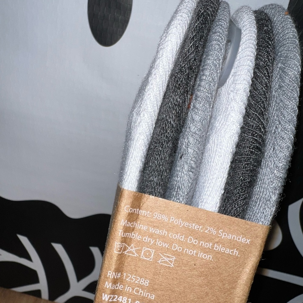 🧙🏽♀️👻 Rae Dunn WITCH PLEASE Socks 6 Pack BOO!Magical Haunted EEK Good Witch - Picture 2 of 3